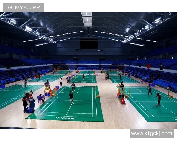 武汉羽毛球队在钻石联赛中的强势表现与未来展望分析 武汉羽毛球队在钻石联赛中的强势表现与未来展望分析